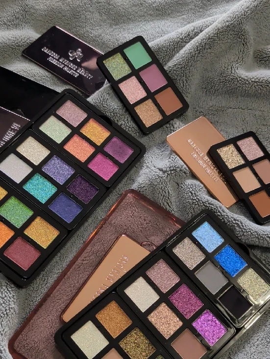 Danessa Myricks Eyeshadow Palette Set - Picture 3 of 3